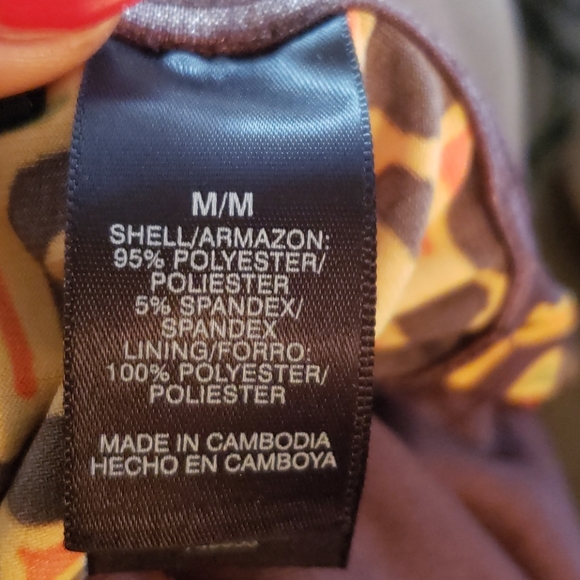 Coming to America top - Picture 9 of 9